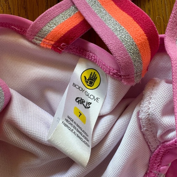 Kids Bodyglove swimsuit 7 - Picture 9 of 11